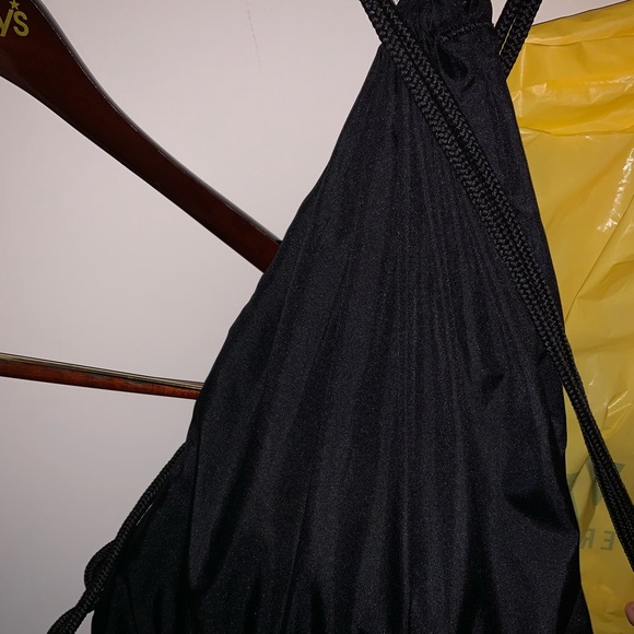 Black Nike bag - Picture 2 of 2